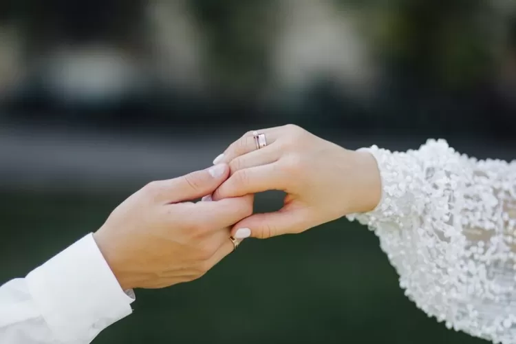 Dasar Hukum Menikah dalam Islam