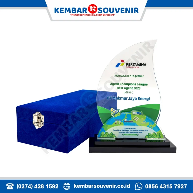 Plakat Akrilik Eksklusif Karya Kembar Souvenir